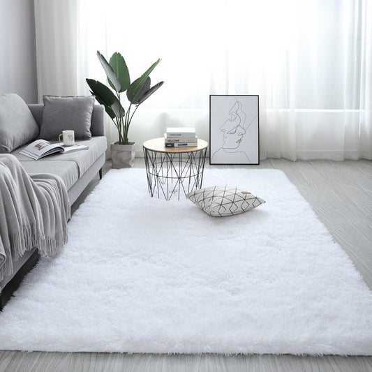 Comfort Haven: flauschiger Teppich mit Anti-Rutschfunktion Homeeins