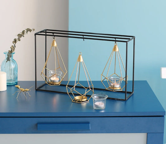Elegante Candle Holders aus Eisen im nordischen Stil, ideal für Blockkerzen und vielseitig einsetzbar.