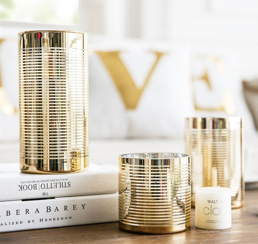 Eleganter Candle Stand aus Glas, ideal für stilvolle Dekoration – perfekt für jedes Zuhause.