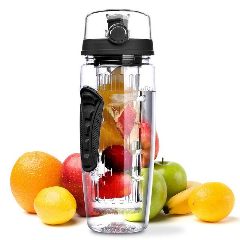 Praktische 32Oz Fruit Infusing Infuser Water Bottle BPA-frei, ideal für fruchtige Getränke und Sport.