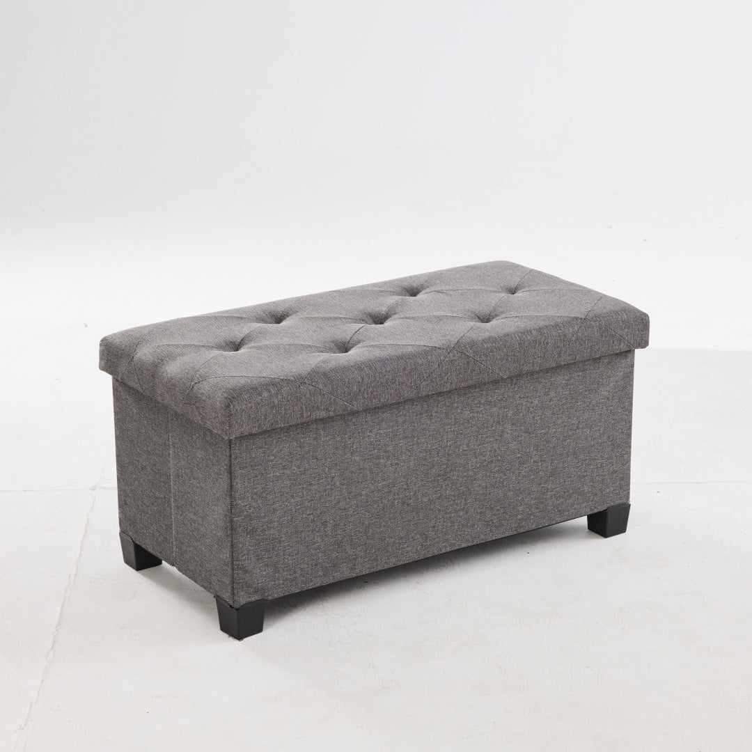 Hocker mit Stauraum im Wohnraum
